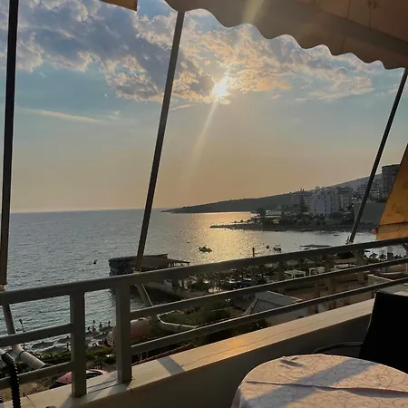 Blue Horizon סרנדה